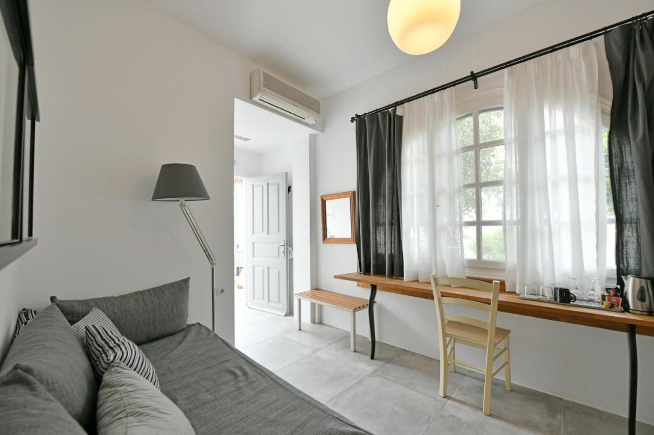 Piteoussa Rooms Hydra  Exterior photo